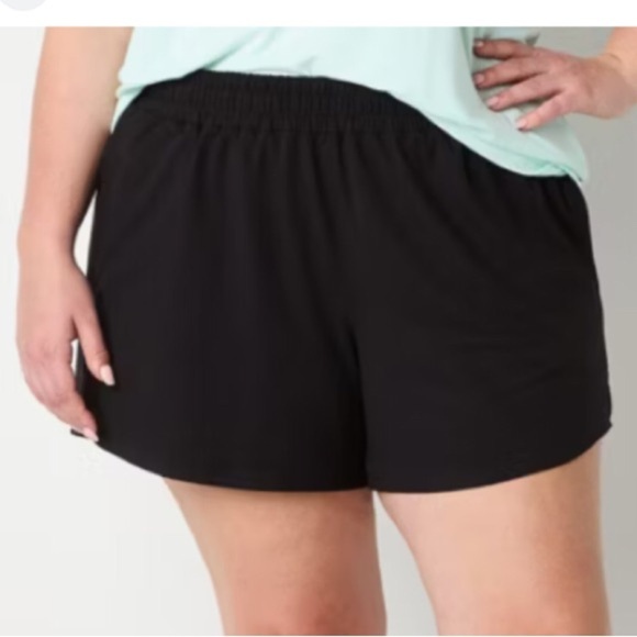 Xersion Womens Plus Mid Rise Everyday Pull-On Short - Picture 1 of 4